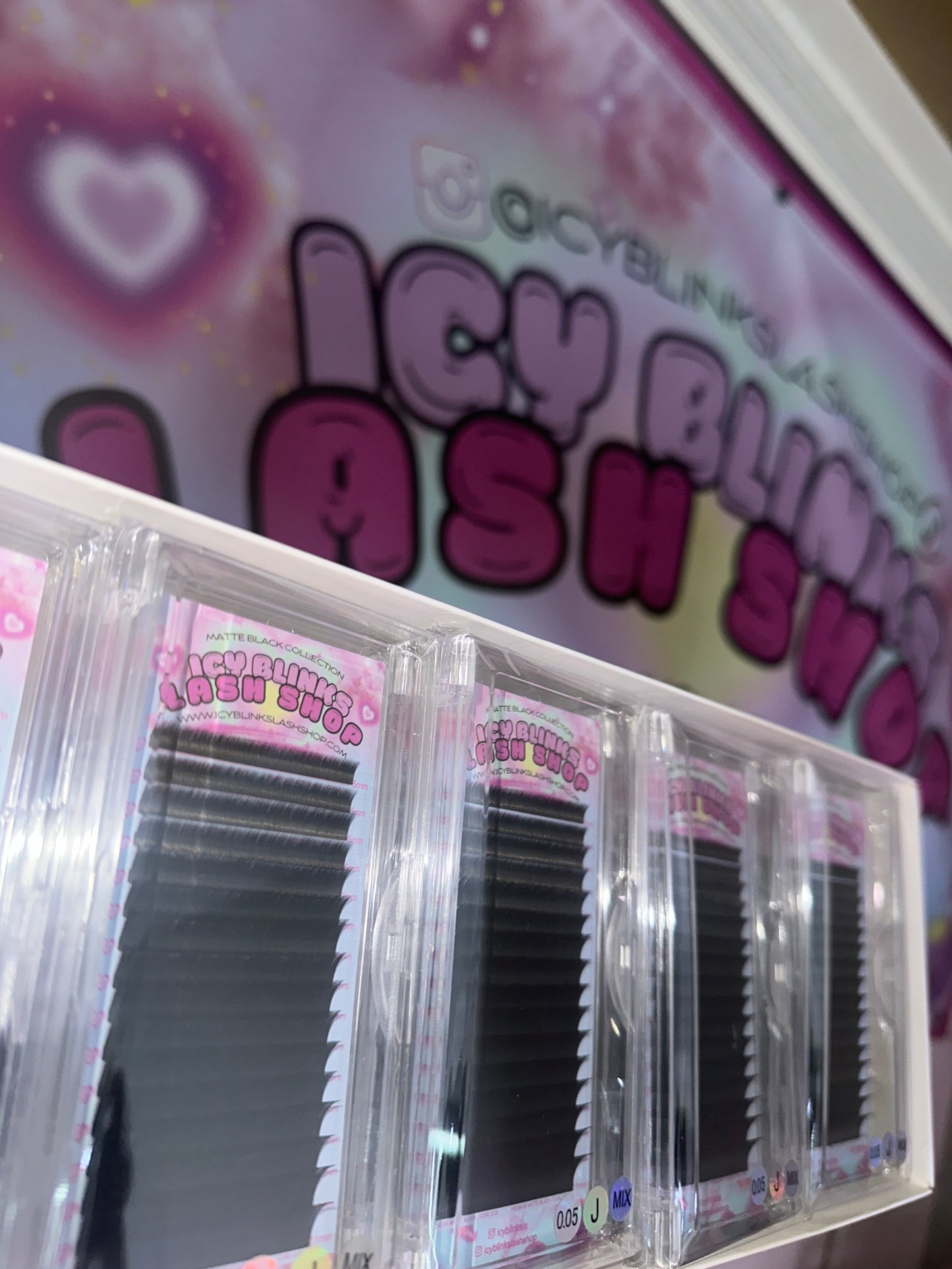 BOTTOM LASHES J CURL 0.5