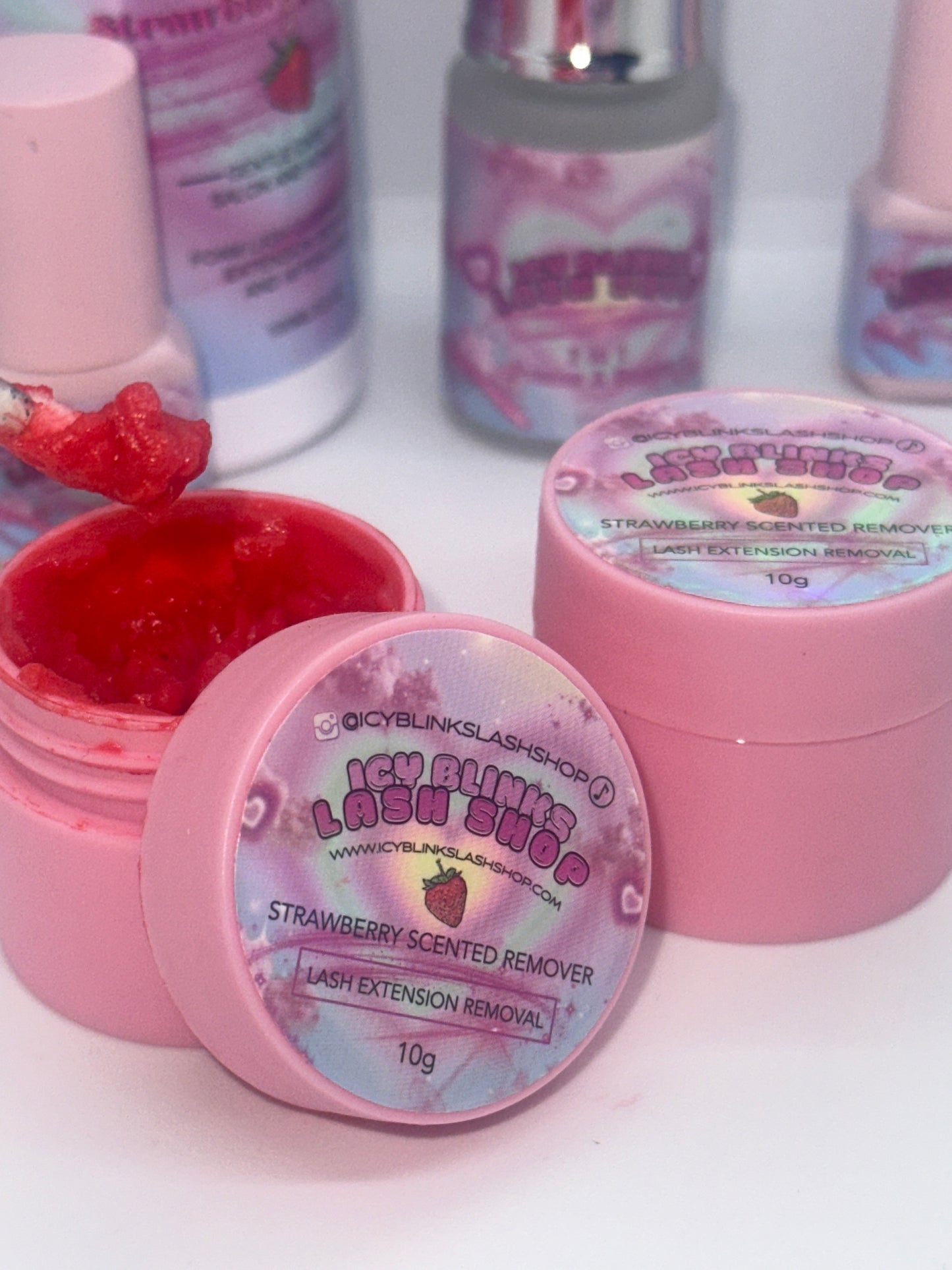 Strawberry-Scented Cream Remover 🍓 🍰